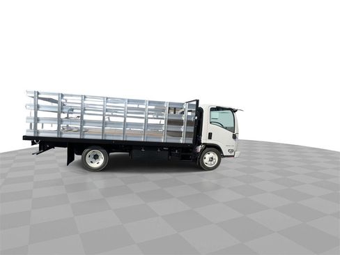 New 2024 Chevrolet Low Cab Forward image 9