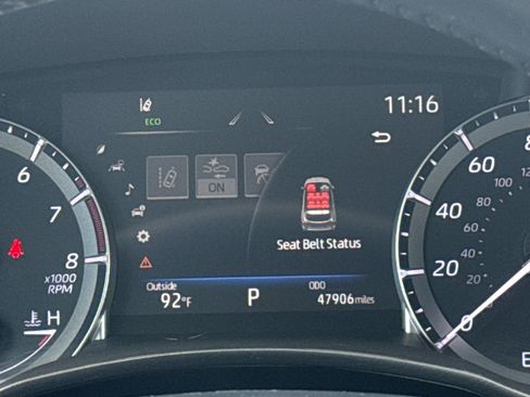 Used 2022 Toyota Highlander XLE FWD image 24