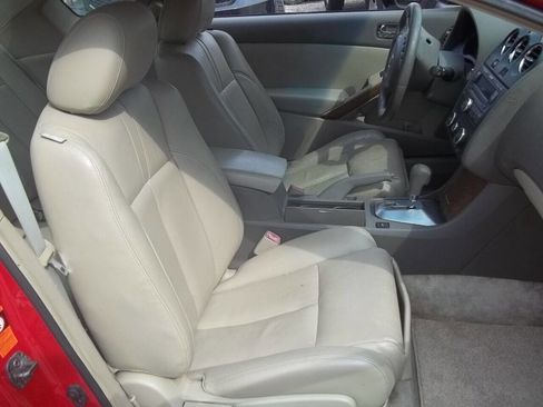 Used 2008 Nissan Altima 3.5 SE w/ Premium Pkg image 7