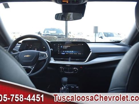 New 2026 Chevrolet Trax LT w/ LT Convenience Package image 3