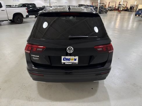 Used 2021 Volkswagen Tiguan S FWD image 8