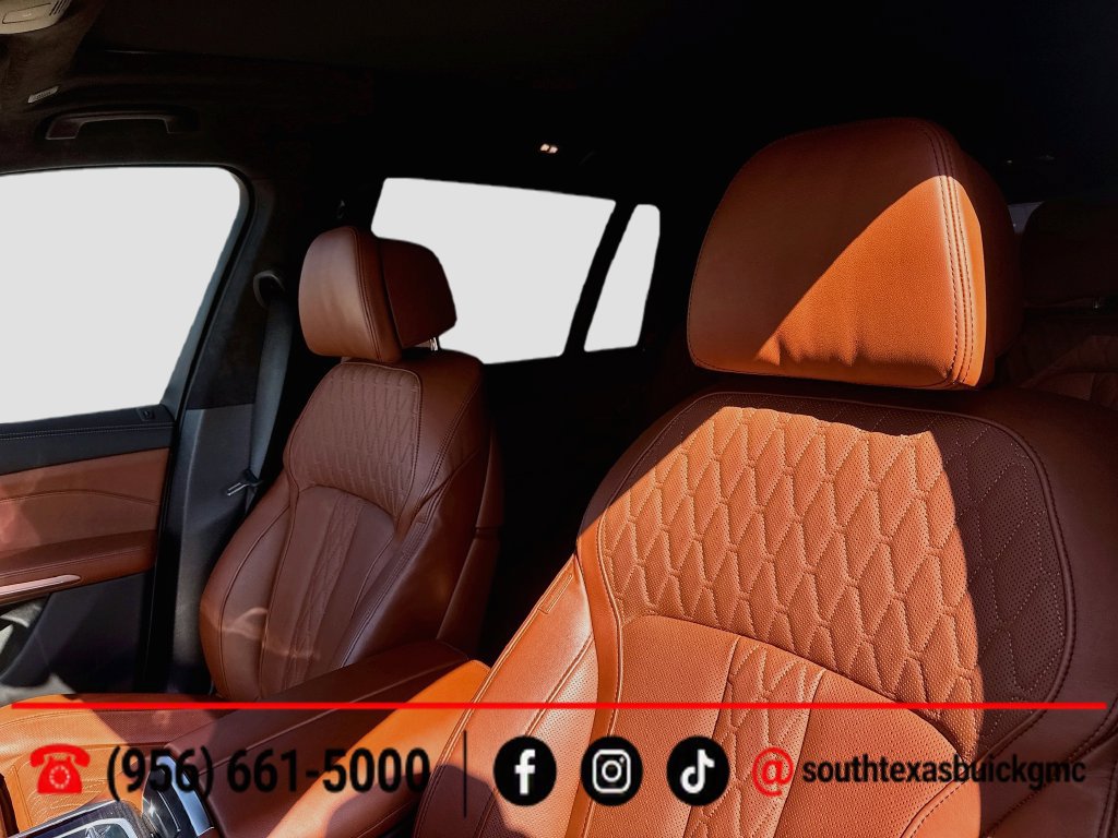 Used 2026 BMW X7 xDrive40i w/ M Sport Package AWD/4WD image 13
