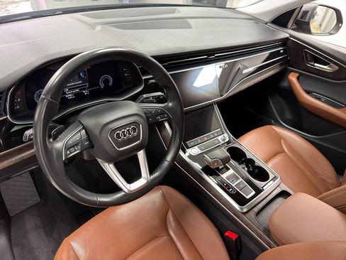 Used 2020 Audi Q8 Premium Plus AWD/4WD image 27
