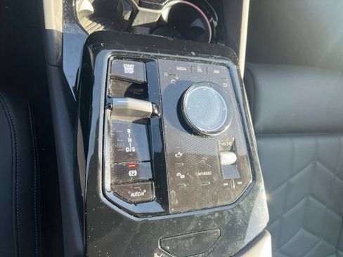 Certified 2026 BMW 550e xDrive AWD/4WD image 16