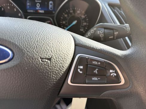 Used 2018 Ford Escape SE FWD image 20