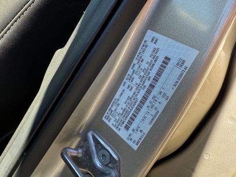 Used 2018 Ford Escape SE w/ Ford Safe & Smart Package image 26