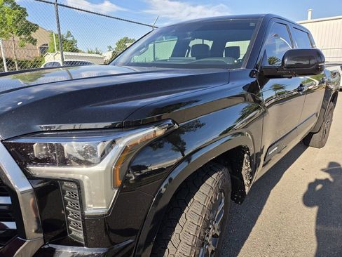 Used 2023 Toyota Tundra Platinum AWD/4WD image 4