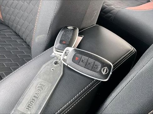 Used 2023 Nissan Kicks SR w/ Exterior Package image 32