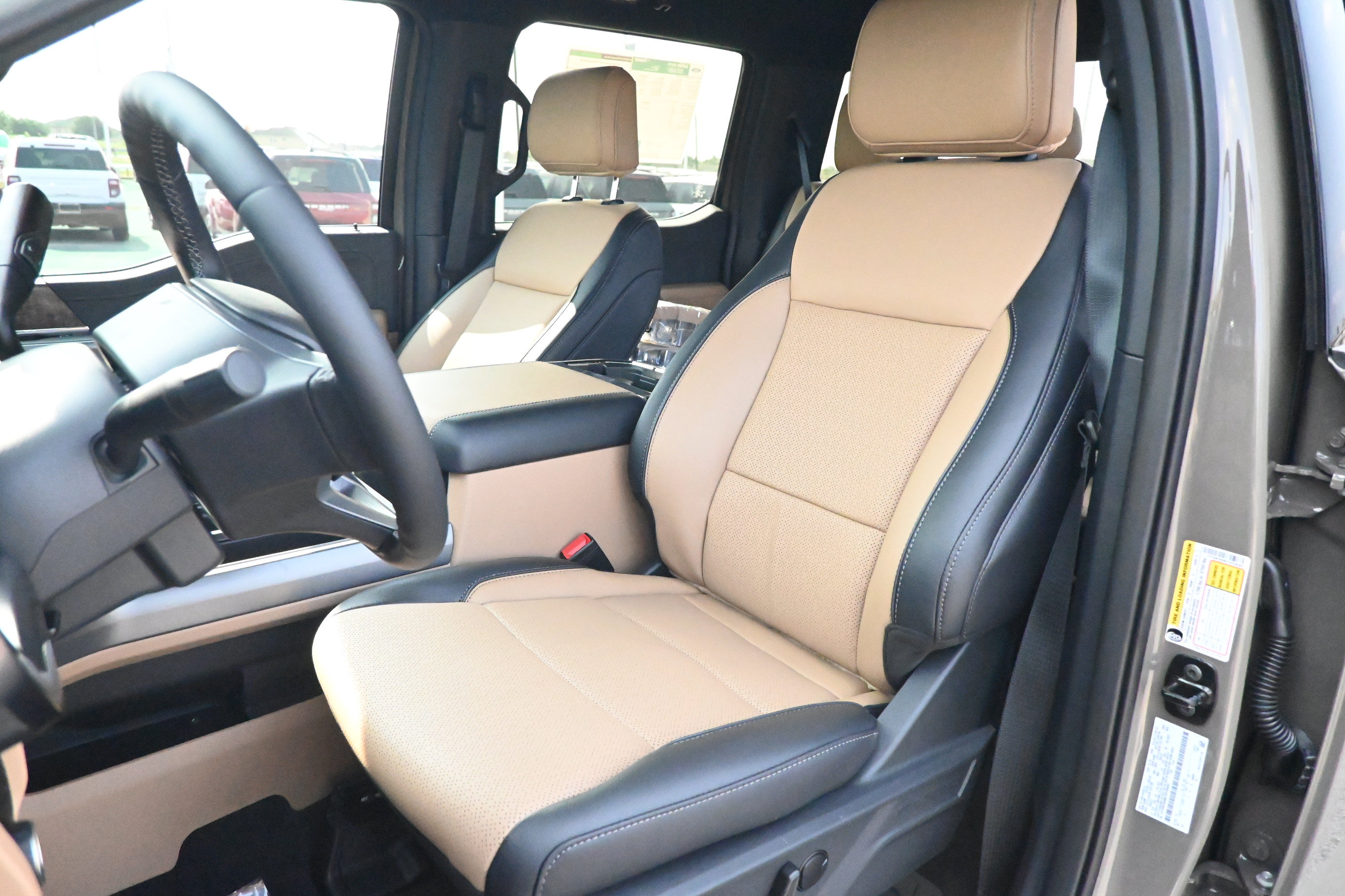 New 2026 Ford F350 Lariat w/ Lariat Premium Package AWD/4WD image 34