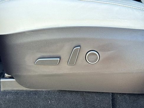 Used 2021 Tesla Model Y Long Range image 20