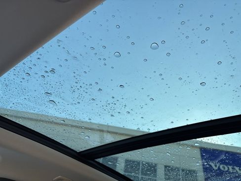 Certified 2023 Volvo XC90 B5 Core w/ Protection Package Premier image 31