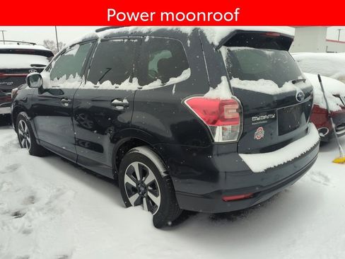 Used 2017 Subaru Forester 2.5i Premium w/ All-Weather Package image 4