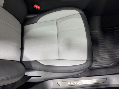 New 2026 Land Rover Range Rover Evoque Dynamic SE AWD/4WD image 18