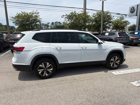 Certified 2024 Volkswagen Atlas SE FWD image 18
