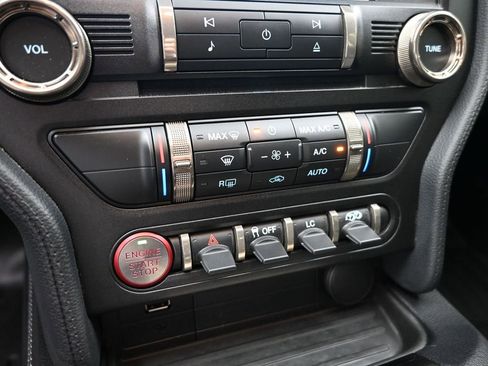 Used 2020 Ford Mustang Shelby GT350 w/ Technology Package image 23