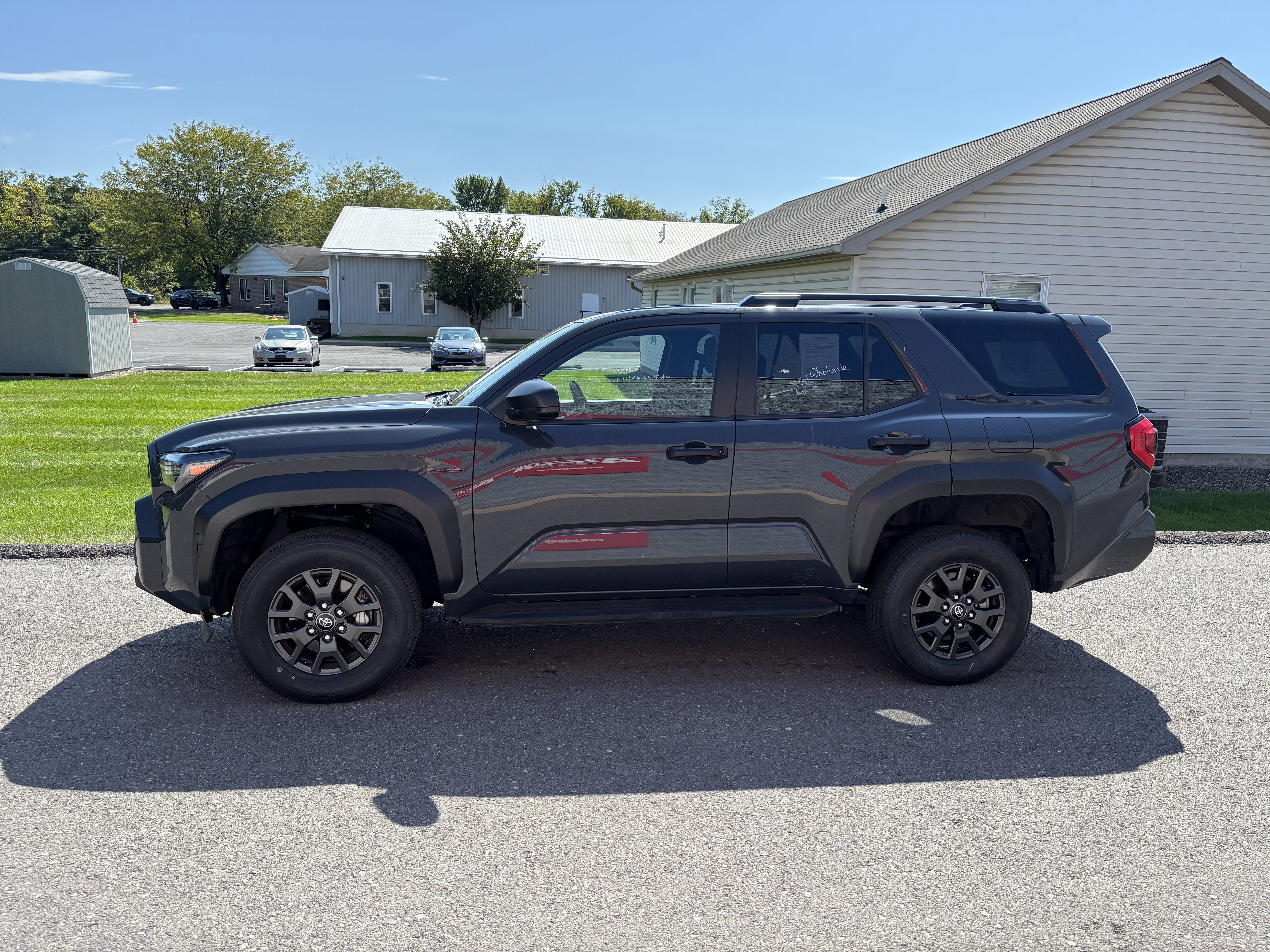 Used 2025 Toyota 4Runner SR5 AWD/4WD image 7