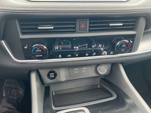 Certified 2026 Nissan Rogue SV w/ SV Premium Package image 56