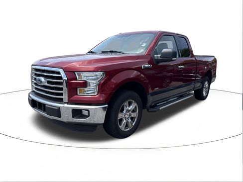 Used 2016 Ford F150 XLT w/ Equipment Group 301A Mid RWD image 4