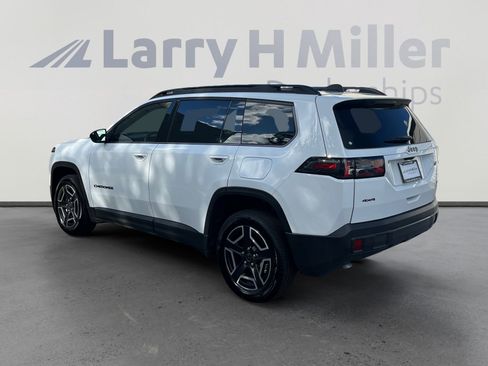 New 2026 Jeep Cherokee Laredo AWD/4WD image 3