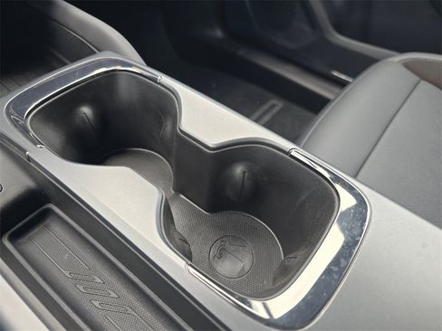 New 2026 Chevrolet Equinox EV RS image 32