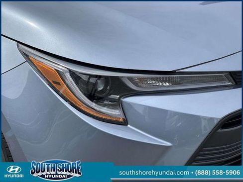 Used 2023 Toyota Corolla LE FWD image 10