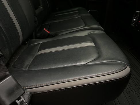 Used 2018 Ford F150 Platinum w/ Equipment Group 701A Luxury AWD/4WD image 18