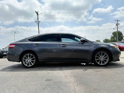 Used 2014 Toyota Avalon XLE Touring FWD image 3