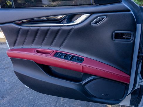 Used 2022 Maserati Ghibli Modena Q4 image 14