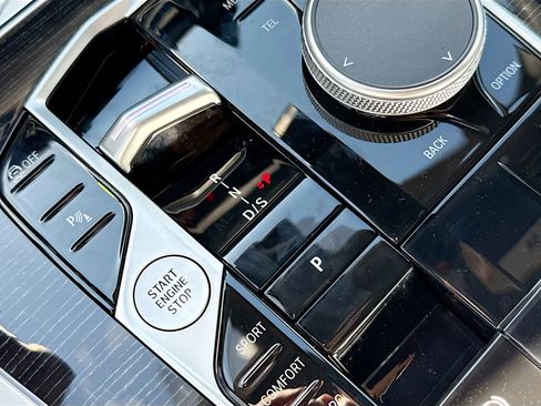 New 2026 BMW X7 xDrive40i w/ M Sport Package image 31