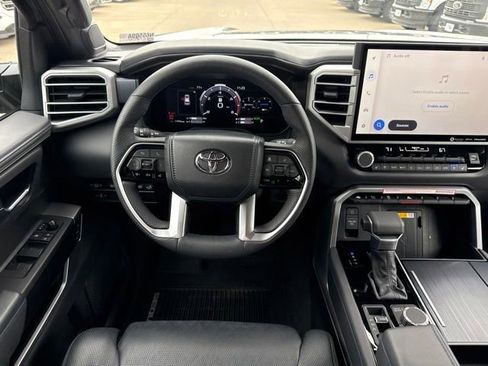 Used 2024 Toyota Sequoia Platinum AWD/4WD image 20