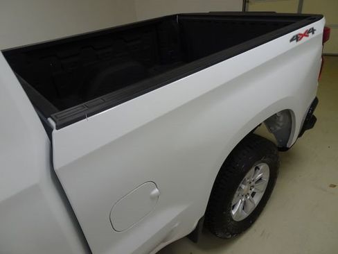 Used 2025 Chevrolet Silverado 1500 W/T w/ WT Value Package image 15