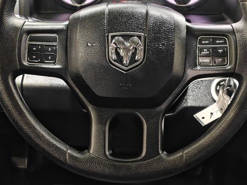 Used 2015 RAM 1500 Express AWD/4WD image 5