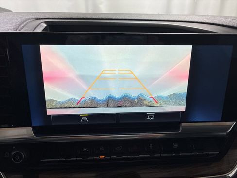 Used 2024 Chevrolet Silverado 1500 LT w/ Protection Package image 18