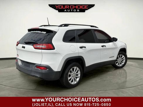 Used 2017 Jeep Cherokee Sport AWD/4WD image 5