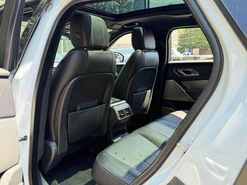 Used 2021 Land Rover Range Rover Velar R-Dynamic S AWD/4WD image 30