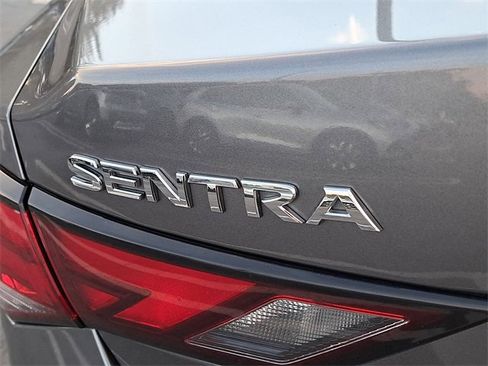 Used 2023 Nissan Sentra S image 8