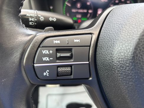 Used 2024 Honda Accord Sport image 17