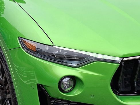 Used 2023 Maserati Levante Modena image 9