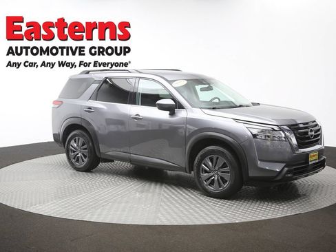 Used 2022 Nissan Pathfinder SV AWD/4WD image 51