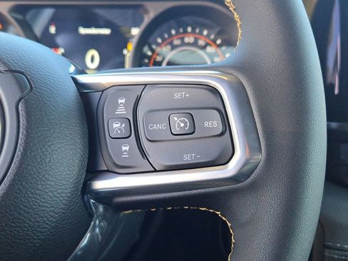 Used 2024 Jeep Wrangler Sahara w/ Safety Group image 33