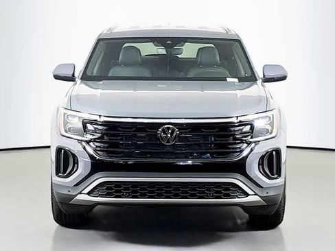 New 2026 Volkswagen Atlas Cross Sport SE AWD/4WD image 2