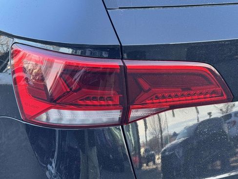 Used 2022 Volkswagen Taos SE image 10