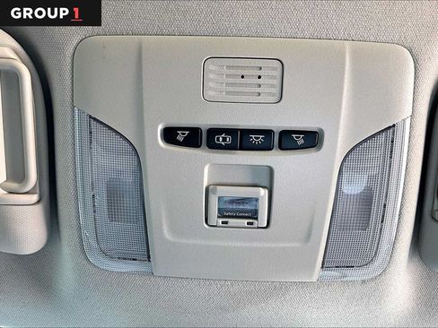 Used 2020 Toyota Corolla LE FWD image 33