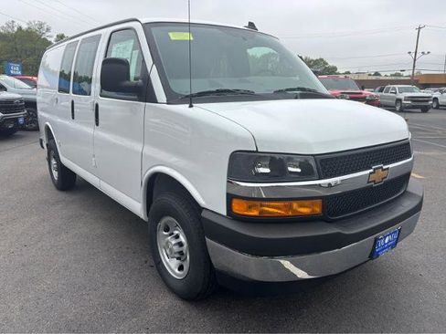 New 2025 Chevrolet Express 2500 w/ Driver Convenience Package image 5