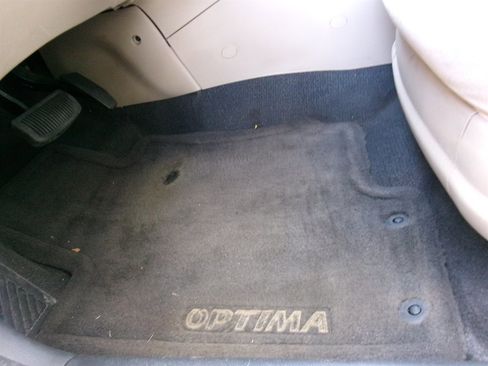 Used 2010 Kia Optima LX w/ Convenience Pkg image 11