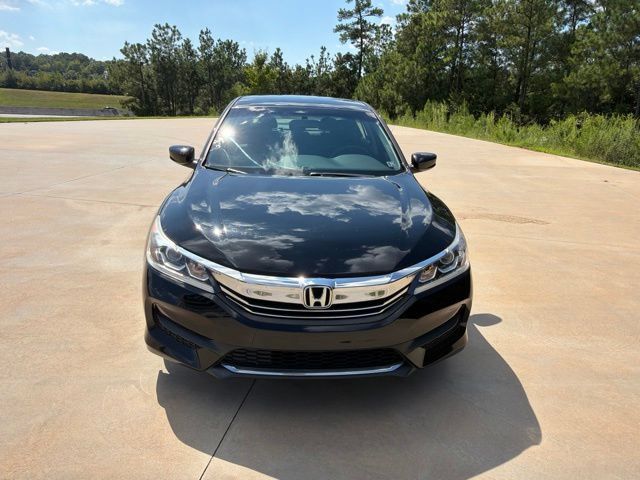 Used 2017 Honda Accord LX image 2