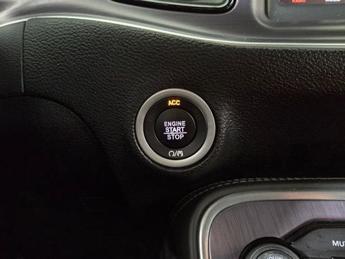 Used 2018 Dodge Challenger R/T w/ Blacktop Package RWD image 21