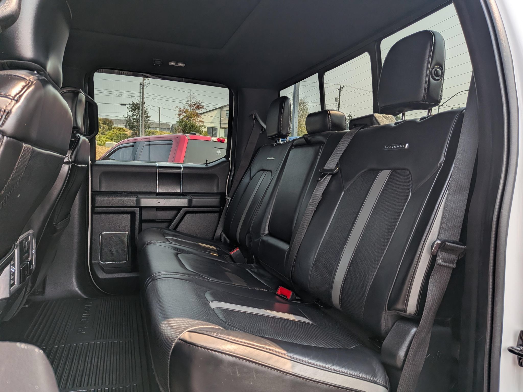 Used 2018 Ford F350 Platinum w/ Platinum Ultimate Package AWD/4WD image 7