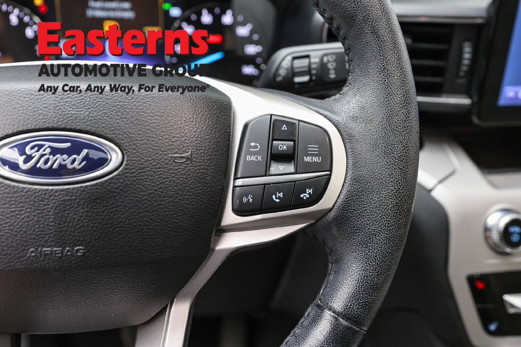 Used 2023 Ford Explorer XLT w/ Equipment Group 202A AWD/4WD image 18