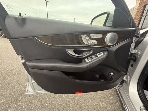 Used 2015 Mercedes-Benz C 300 Sedan image 16